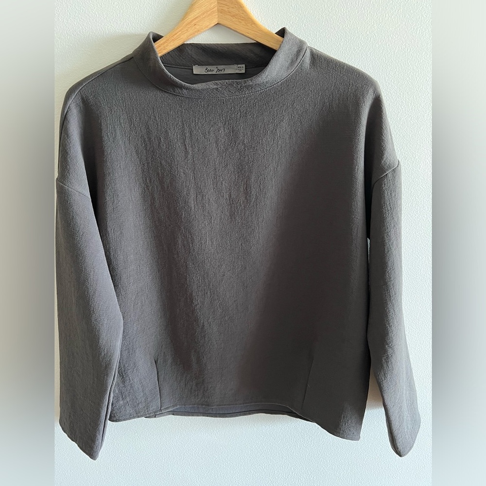 Beau Jours Dark Taupe Long Sleeve Top – Relaxed Flattering Fit, Size XS